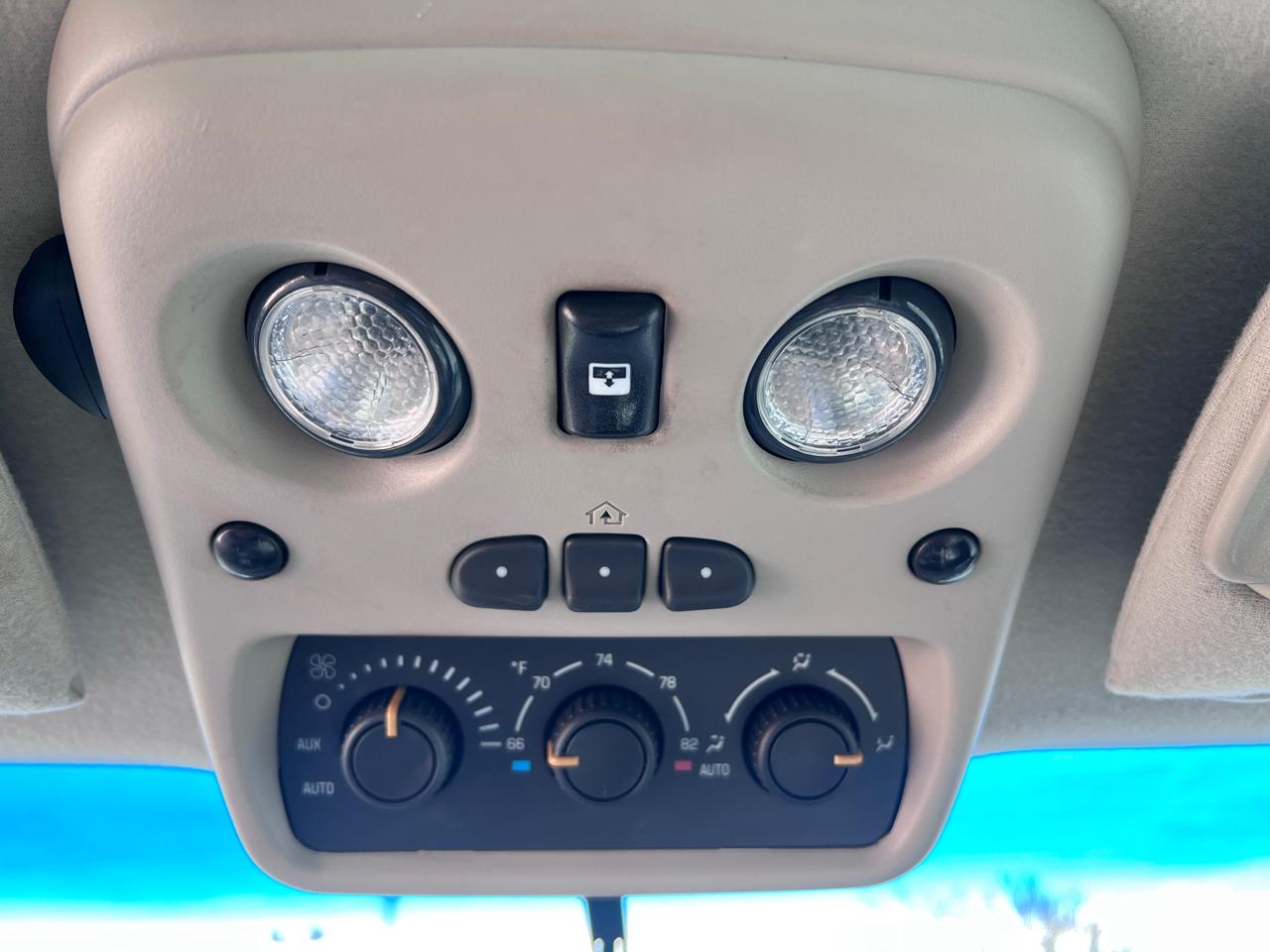 GMC Yukon XL 4dr 1500 SLT 2003