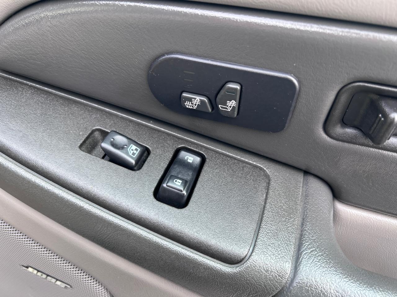 GMC Yukon XL 4dr 1500 SLT 2003