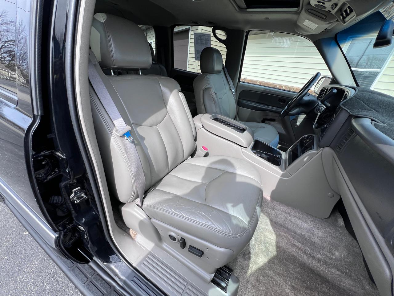 GMC Yukon XL 4dr 1500 SLT 2003