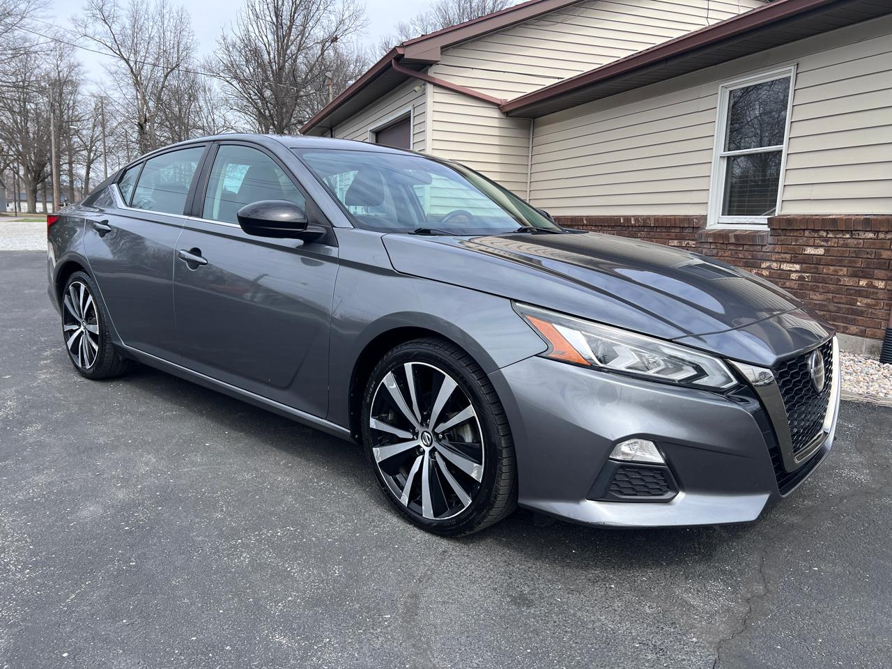 Nissan Altima 2.5 SR Sedan 2019