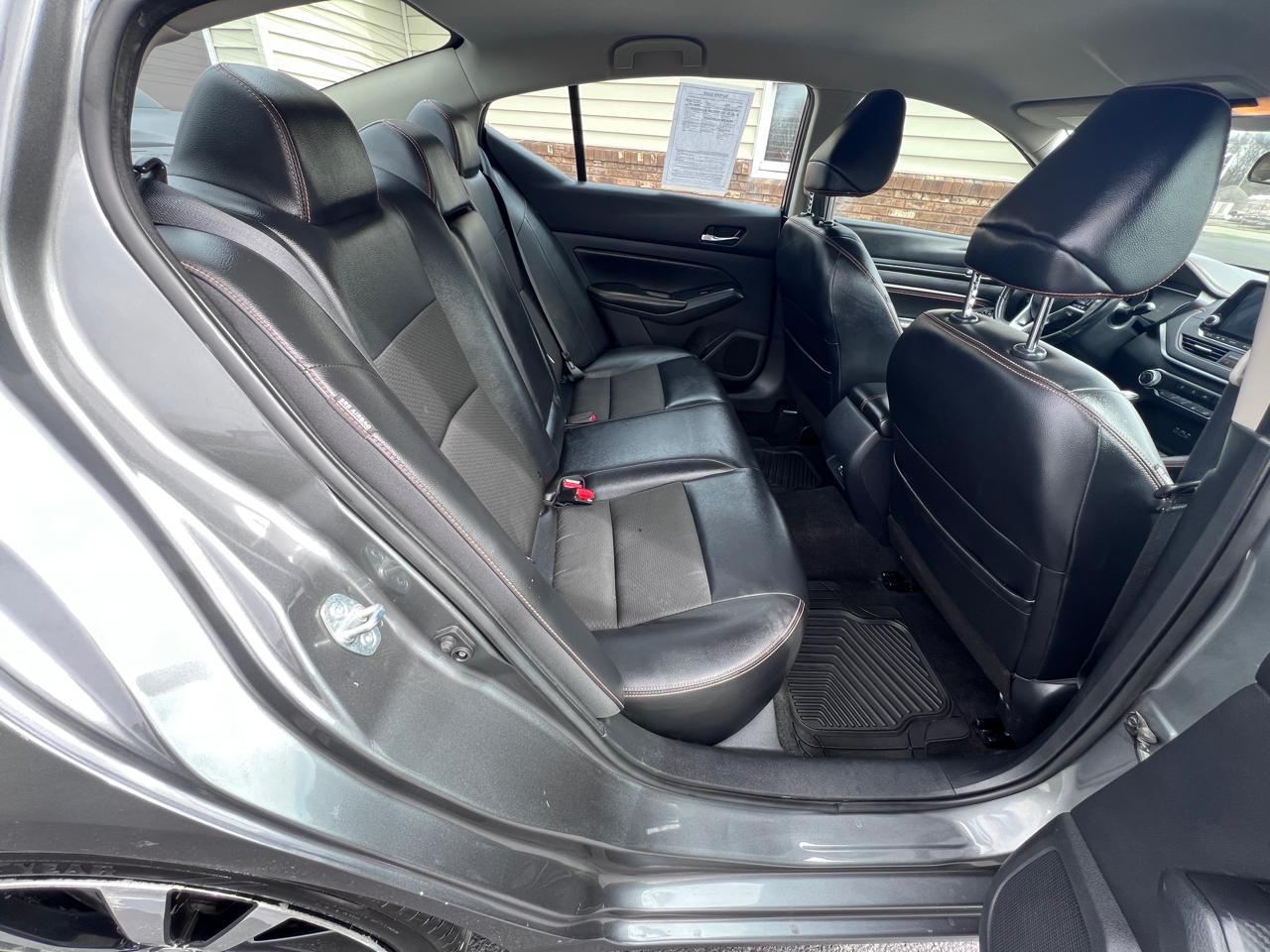 Nissan Altima 2.5 SR Sedan 2019