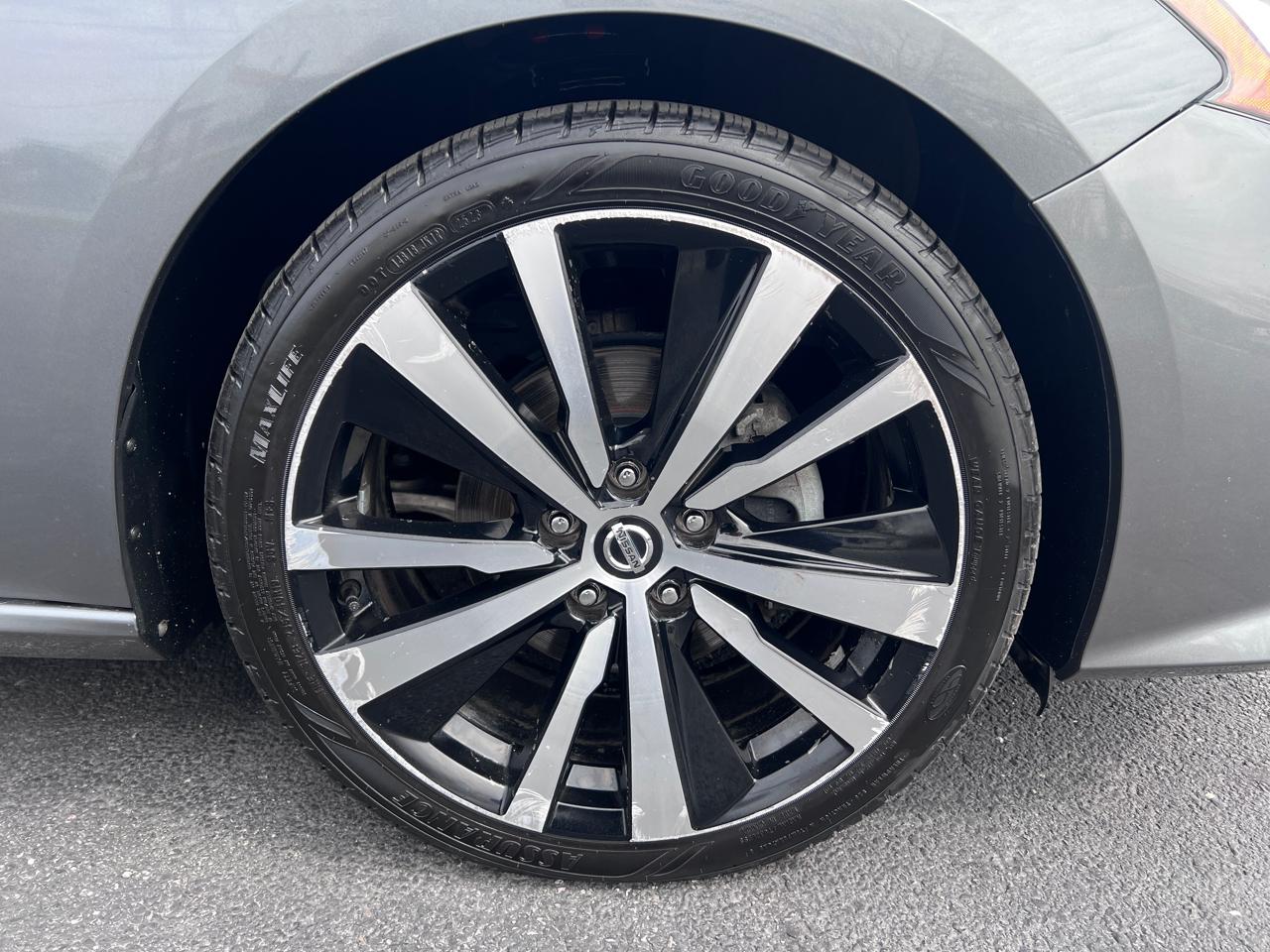 Nissan Altima 2.5 SR Sedan 2019