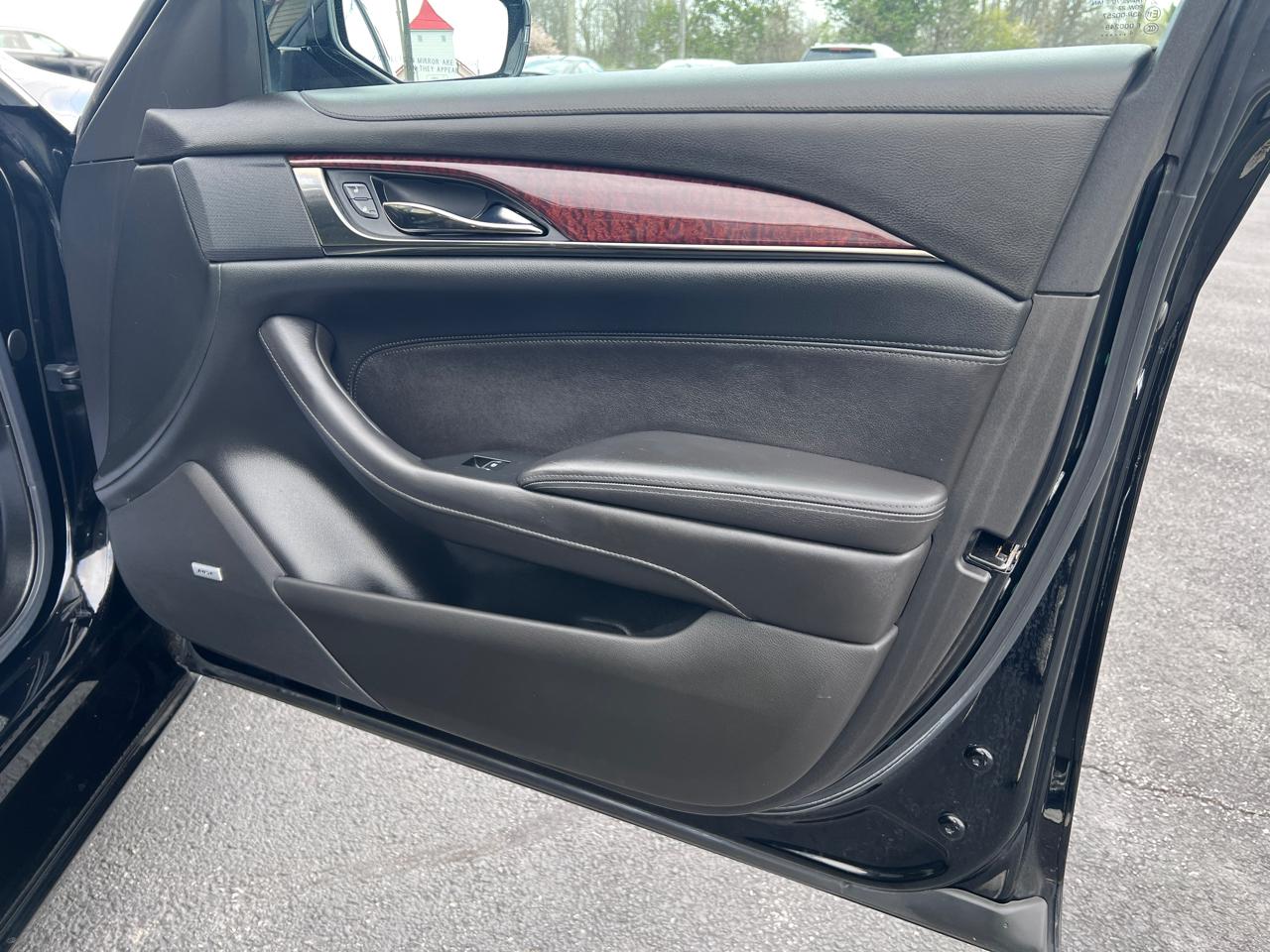 Cadillac CTS Sedan 4dr Sdn 2.0L Turbo Luxury AWD 2014