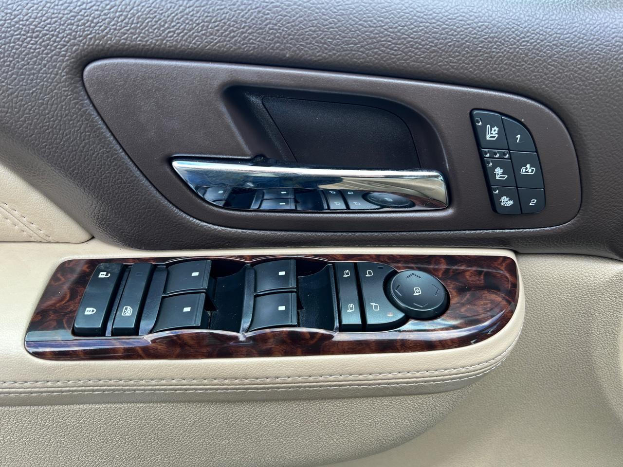 GMC Yukon AWD 4dr Denali 2014