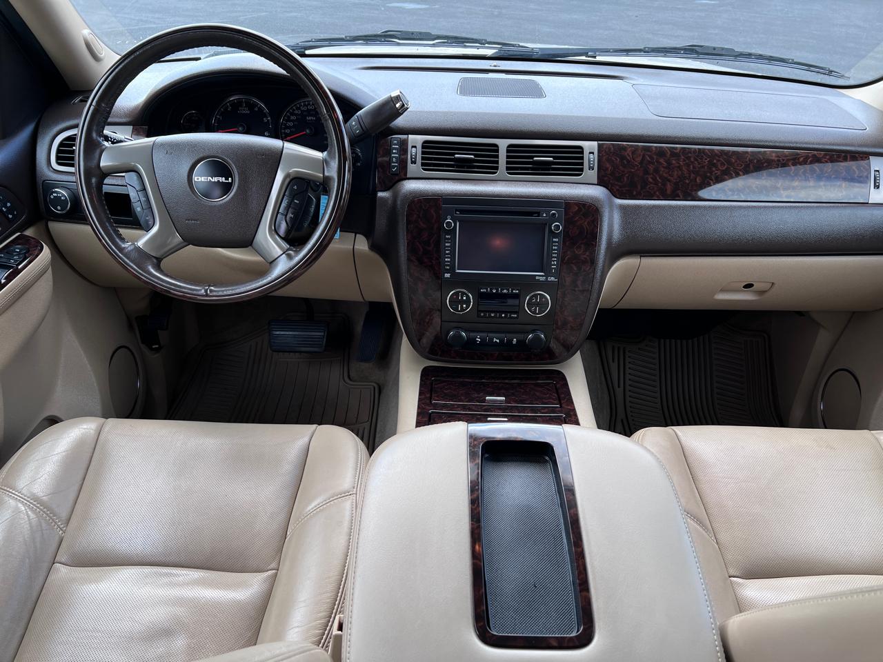 GMC Yukon AWD 4dr Denali 2014