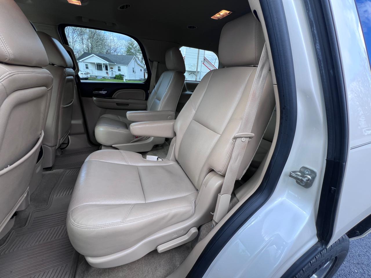 GMC Yukon AWD 4dr Denali 2014