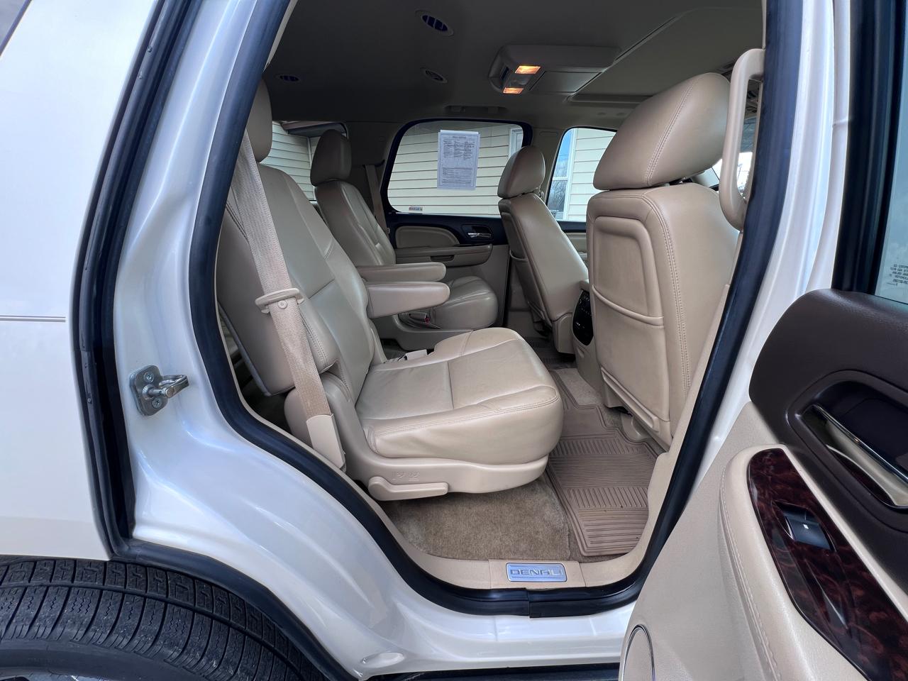 GMC Yukon AWD 4dr Denali 2014