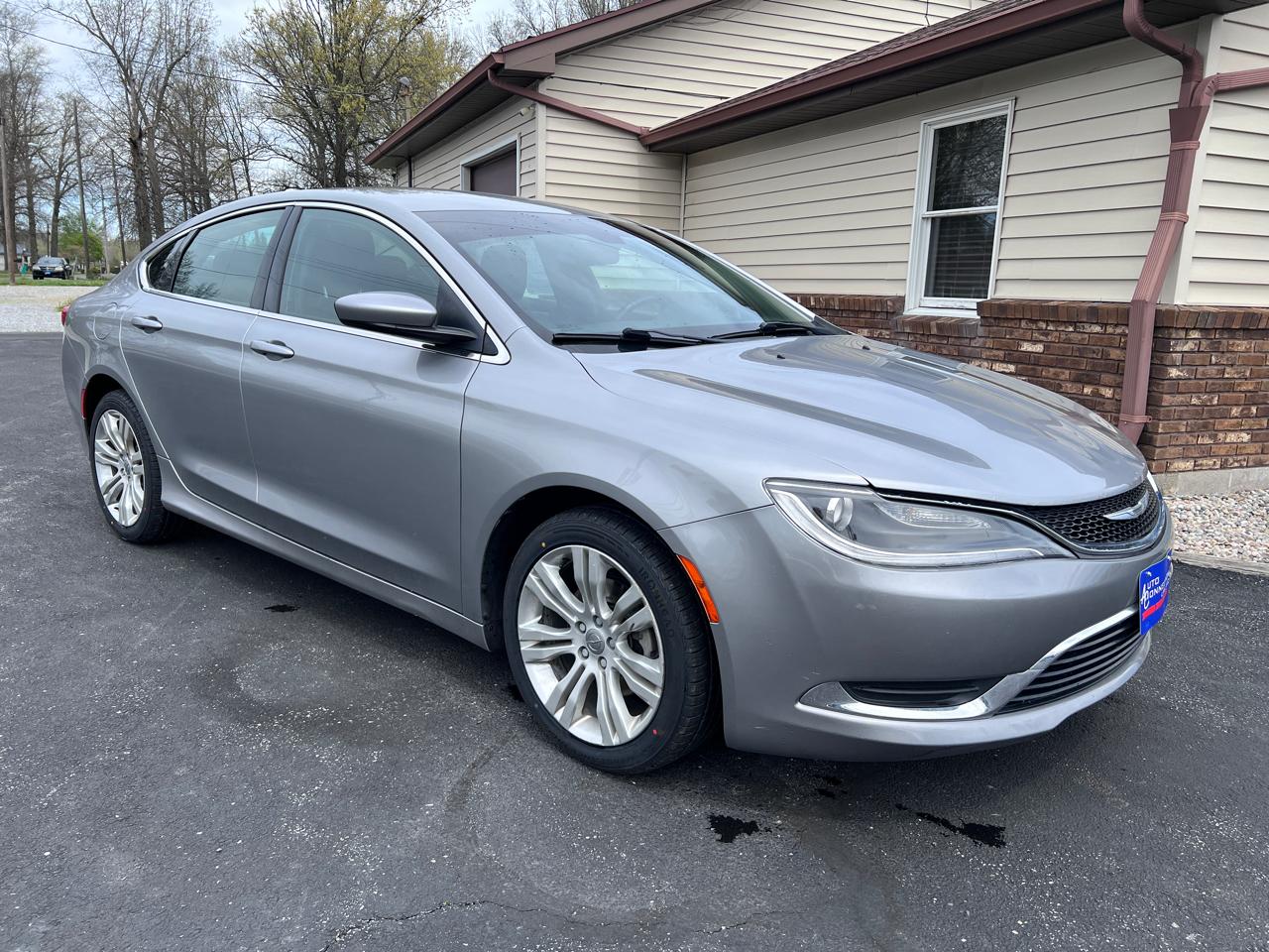 Chrysler 200 4dr Sdn Limited FWD 2015