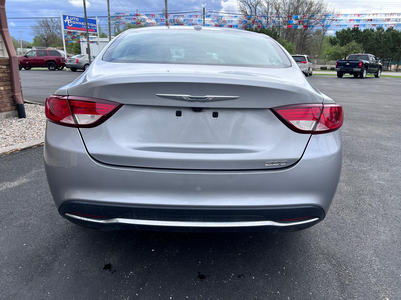 Chrysler 200 4dr Sdn Limited FWD 2015