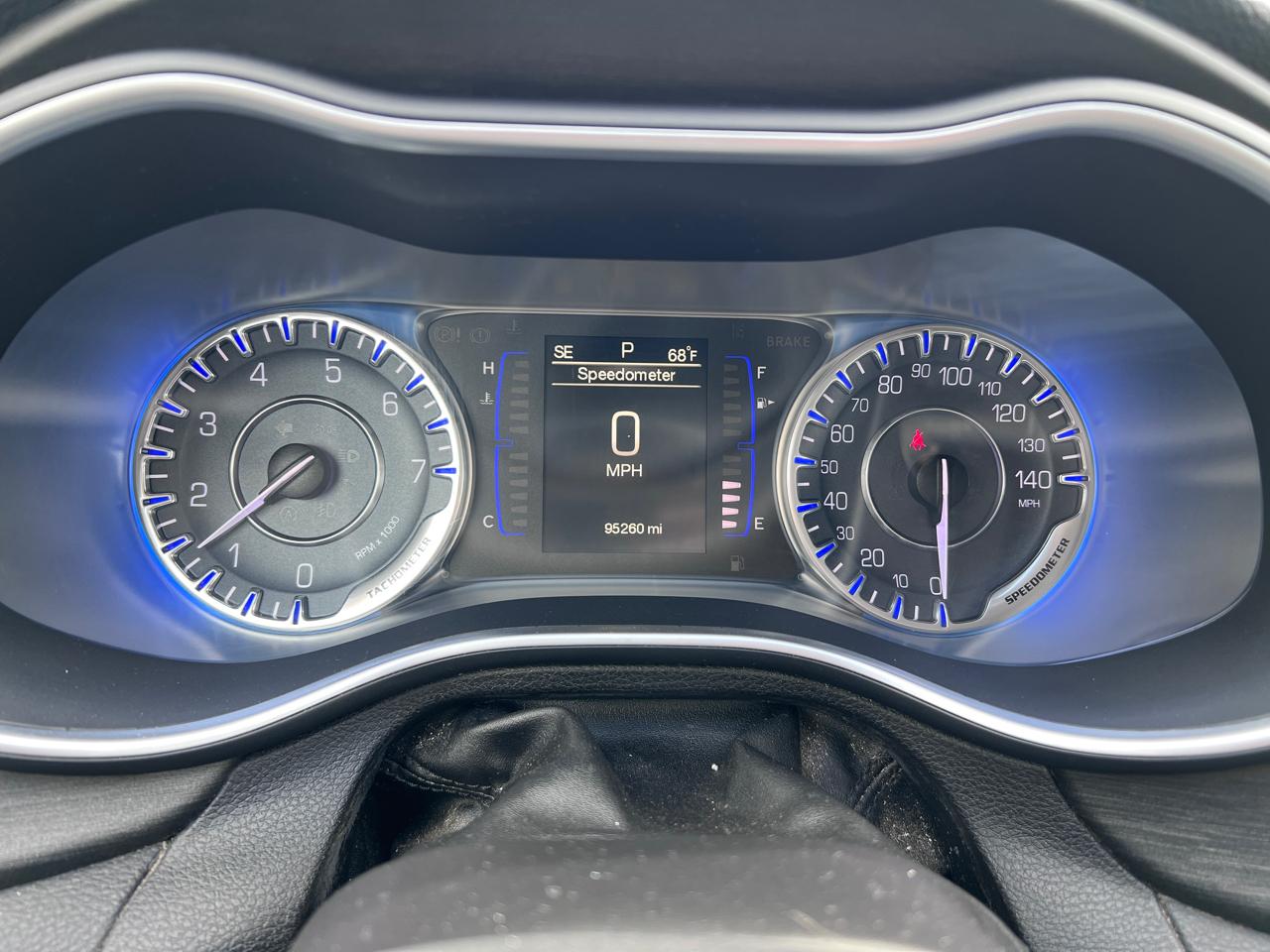 Chrysler 200 4dr Sdn Limited FWD 2015