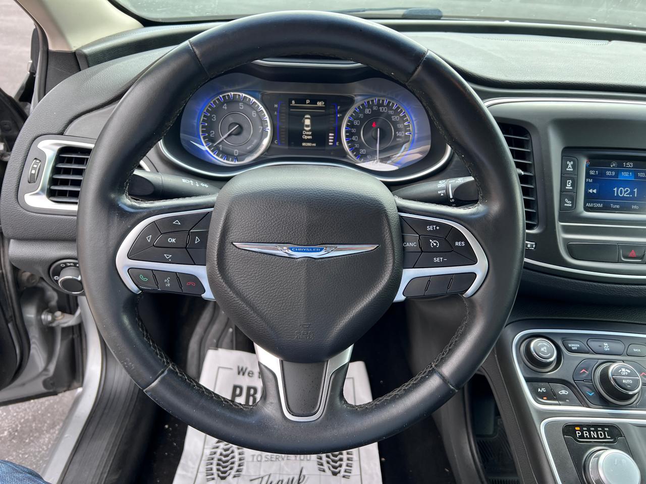 Chrysler 200 4dr Sdn Limited FWD 2015