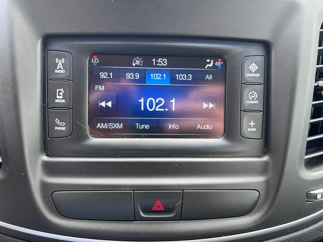 Chrysler 200 4dr Sdn Limited FWD 2015