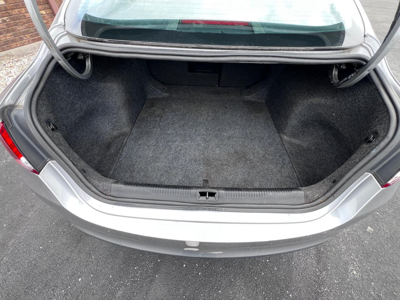 Chrysler 200 4dr Sdn Limited FWD 2015