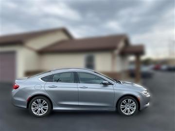 2015 Chrysler 200 4dr Sdn Limited FWD