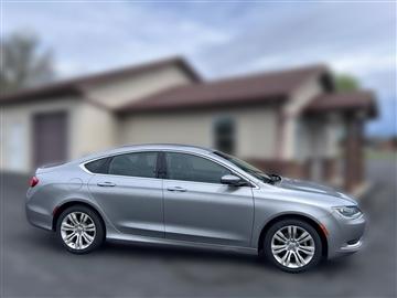 2015 Chrysler 200 4dr Sdn Limited FWD