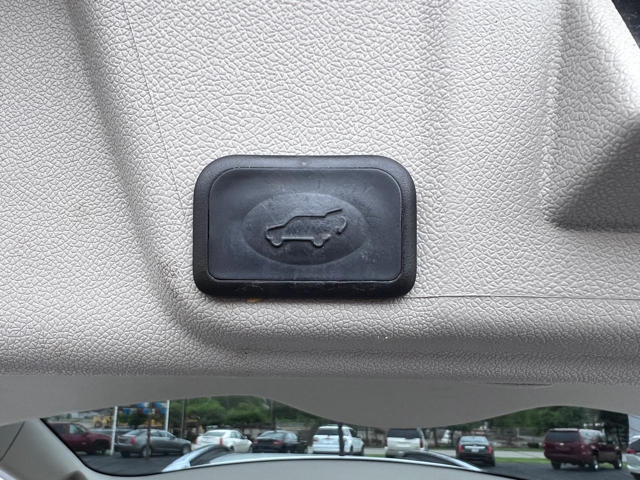 Buick Enclave FWD 4dr Convenience 2017