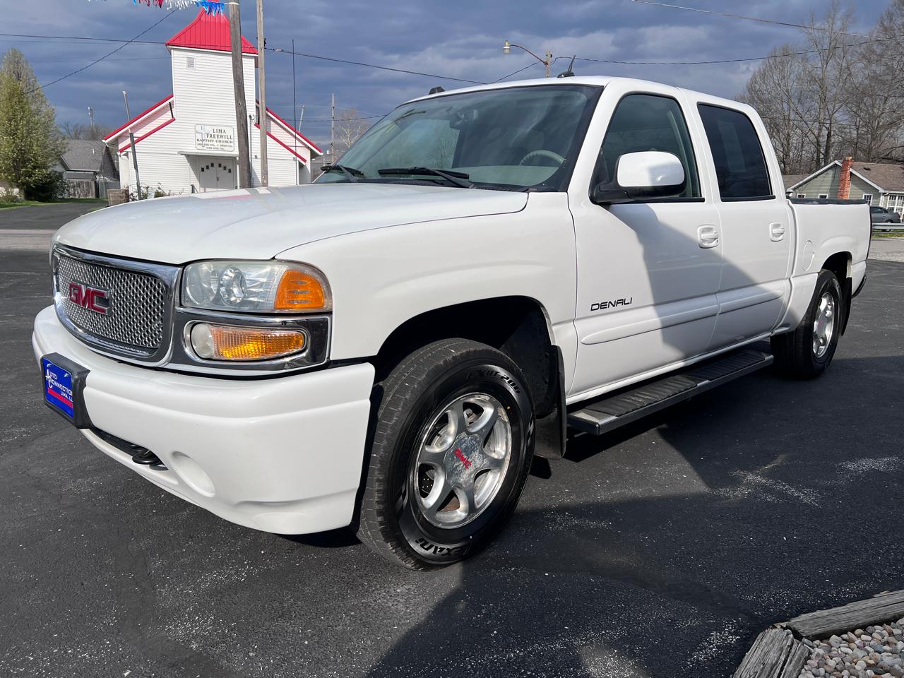 GMC Sierra Denali Crew Cab 143.5" WB 2005