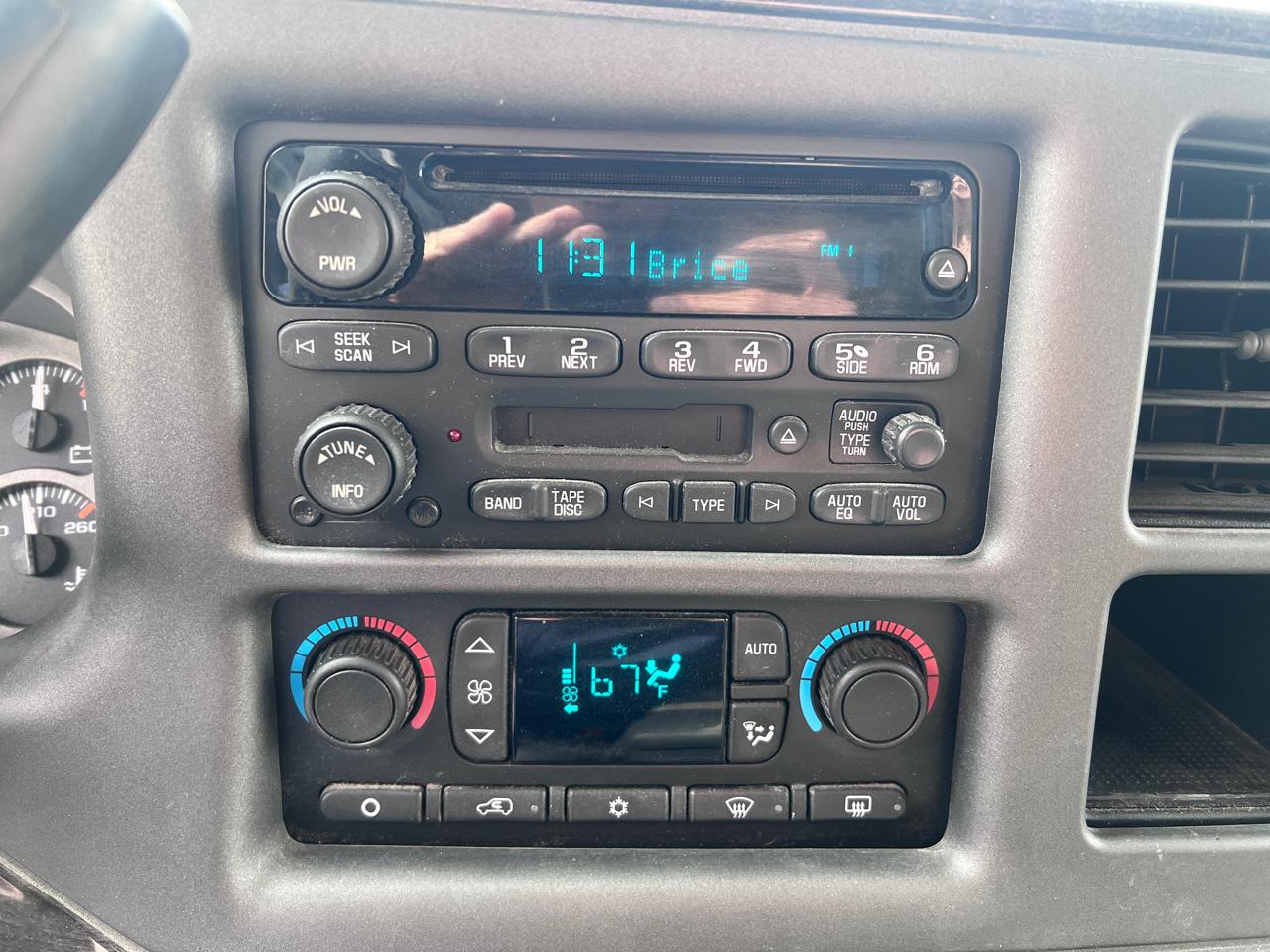 GMC Sierra Denali Crew Cab 143.5" WB 2005