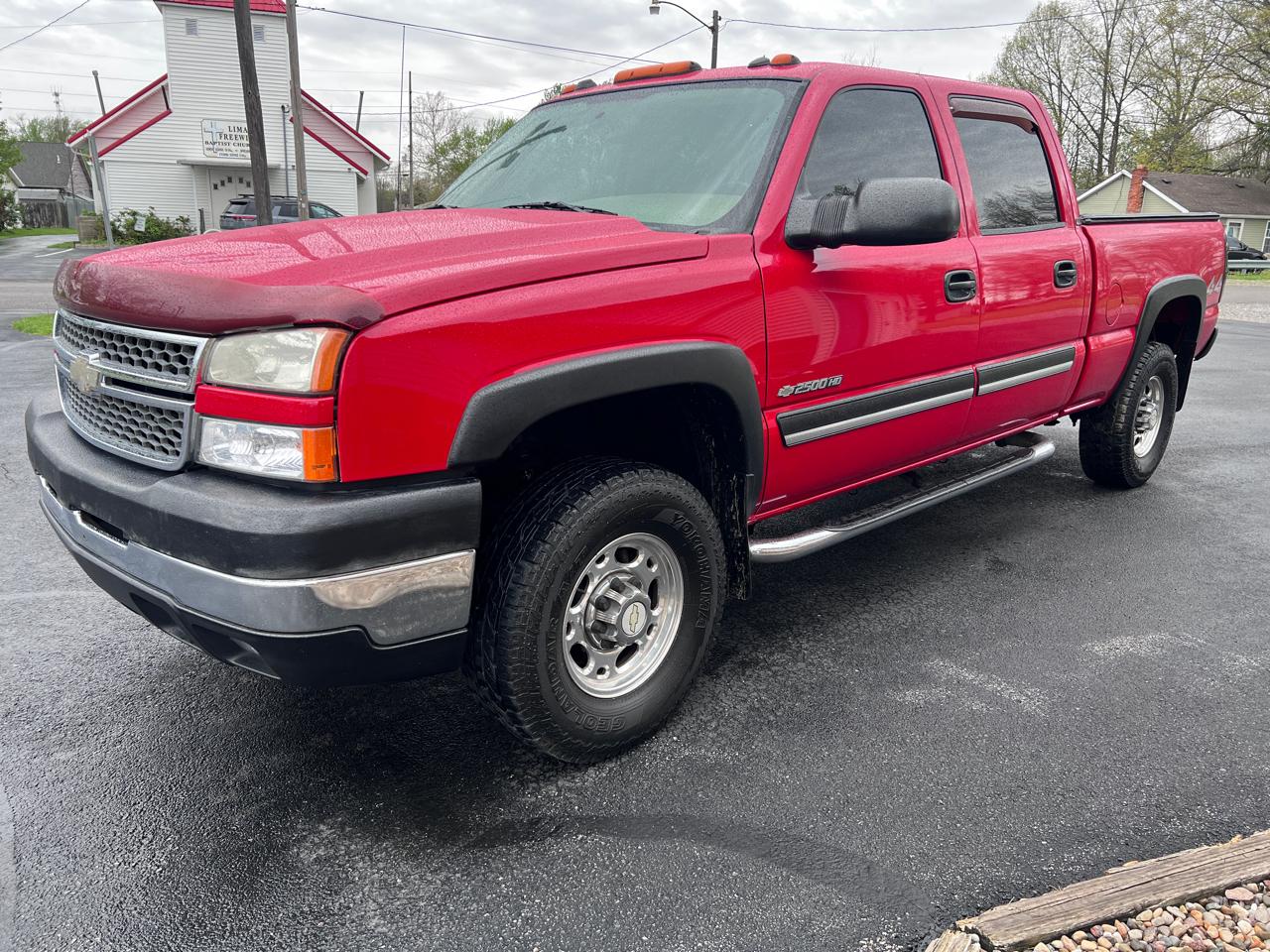 Chevrolet Silverado 2500HD Crew Cab 153" WB 4WD LT 2005