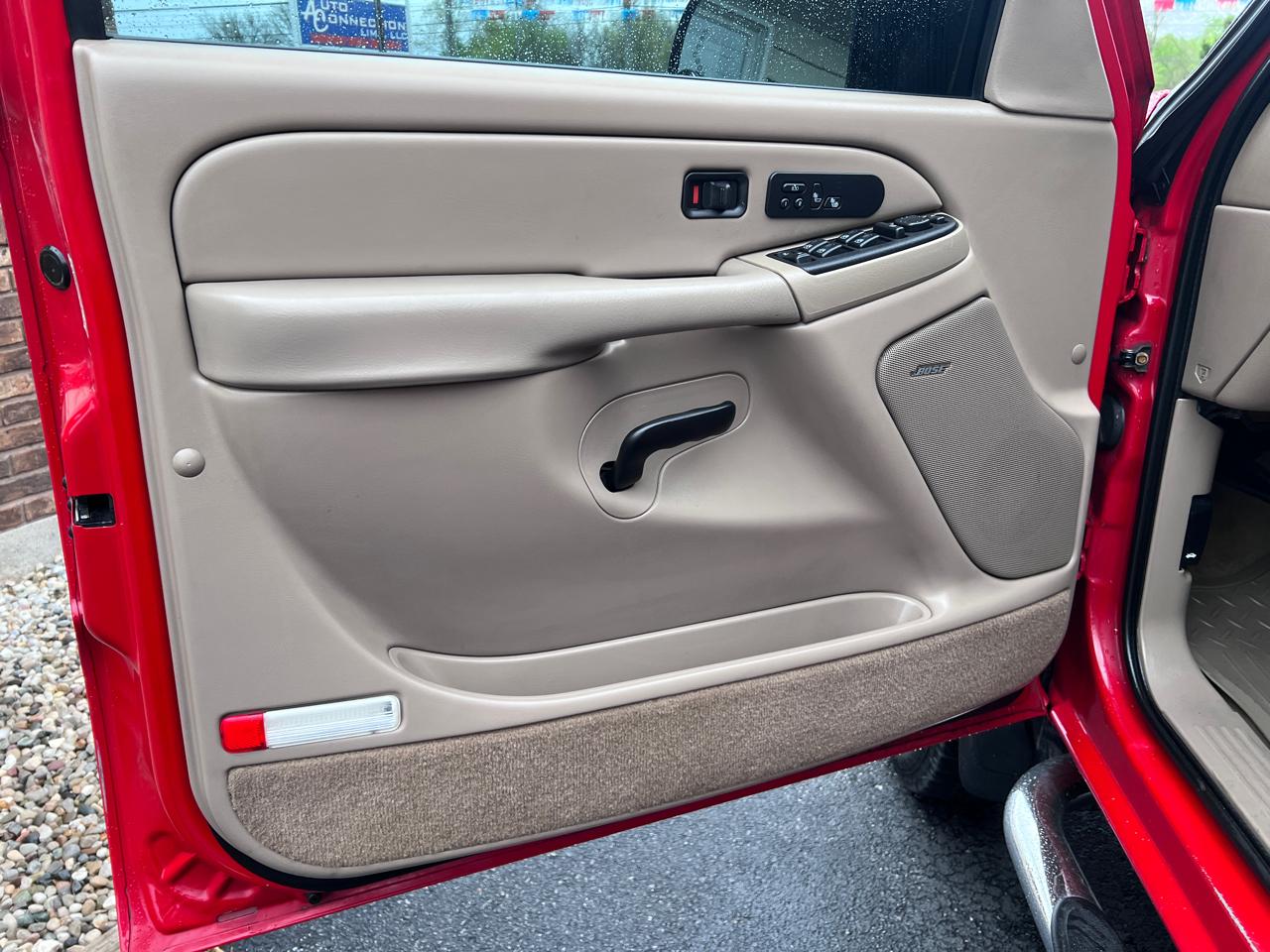 Chevrolet Silverado 2500HD Crew Cab 153" WB 4WD LT 2005