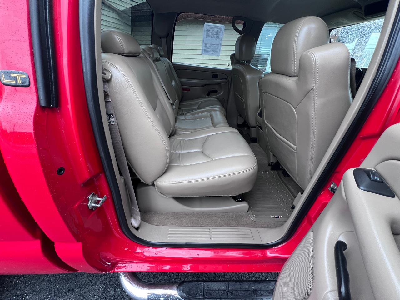 Chevrolet Silverado 2500HD Crew Cab 153" WB 4WD LT 2005