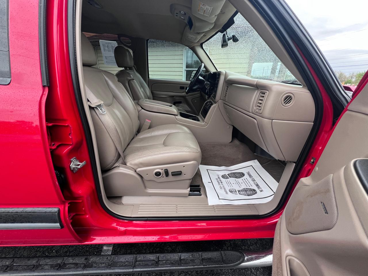 Chevrolet Silverado 2500HD Crew Cab 153" WB 4WD LT 2005