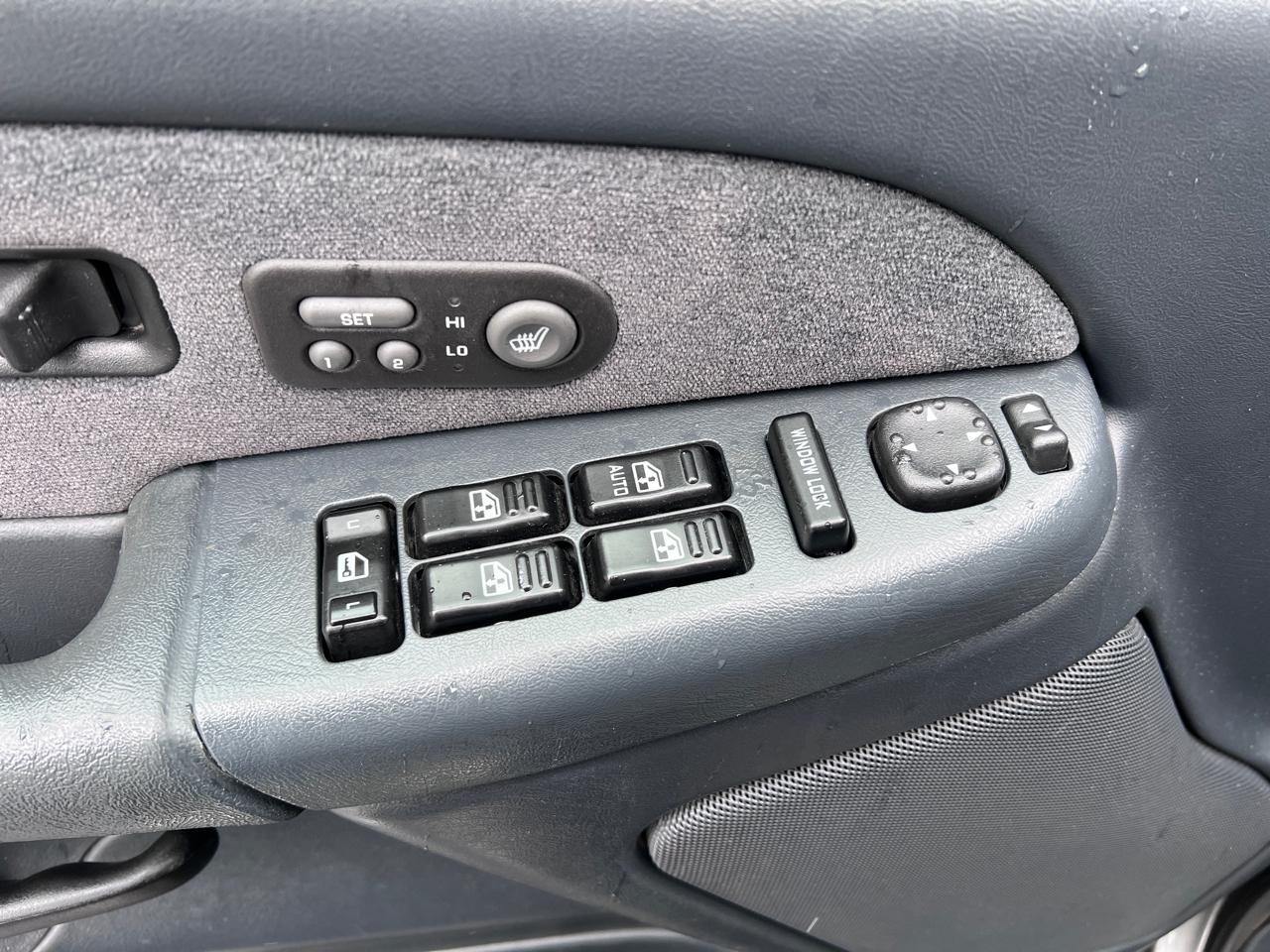 GMC Sierra 1500HD Crew Cab 153.0" WB 4WD SLT 2002