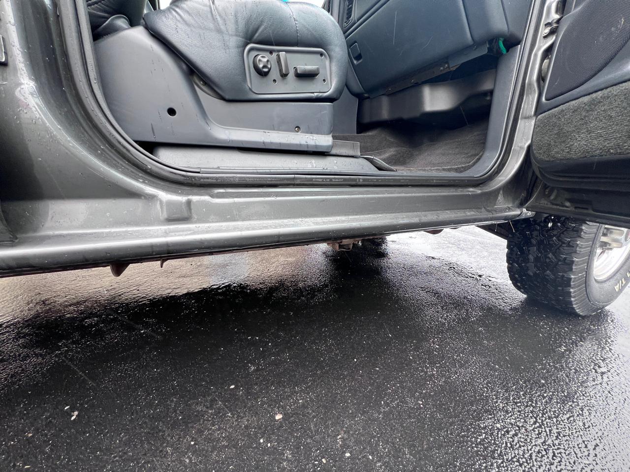 GMC Sierra 1500HD Crew Cab 153.0" WB 4WD SLT 2002