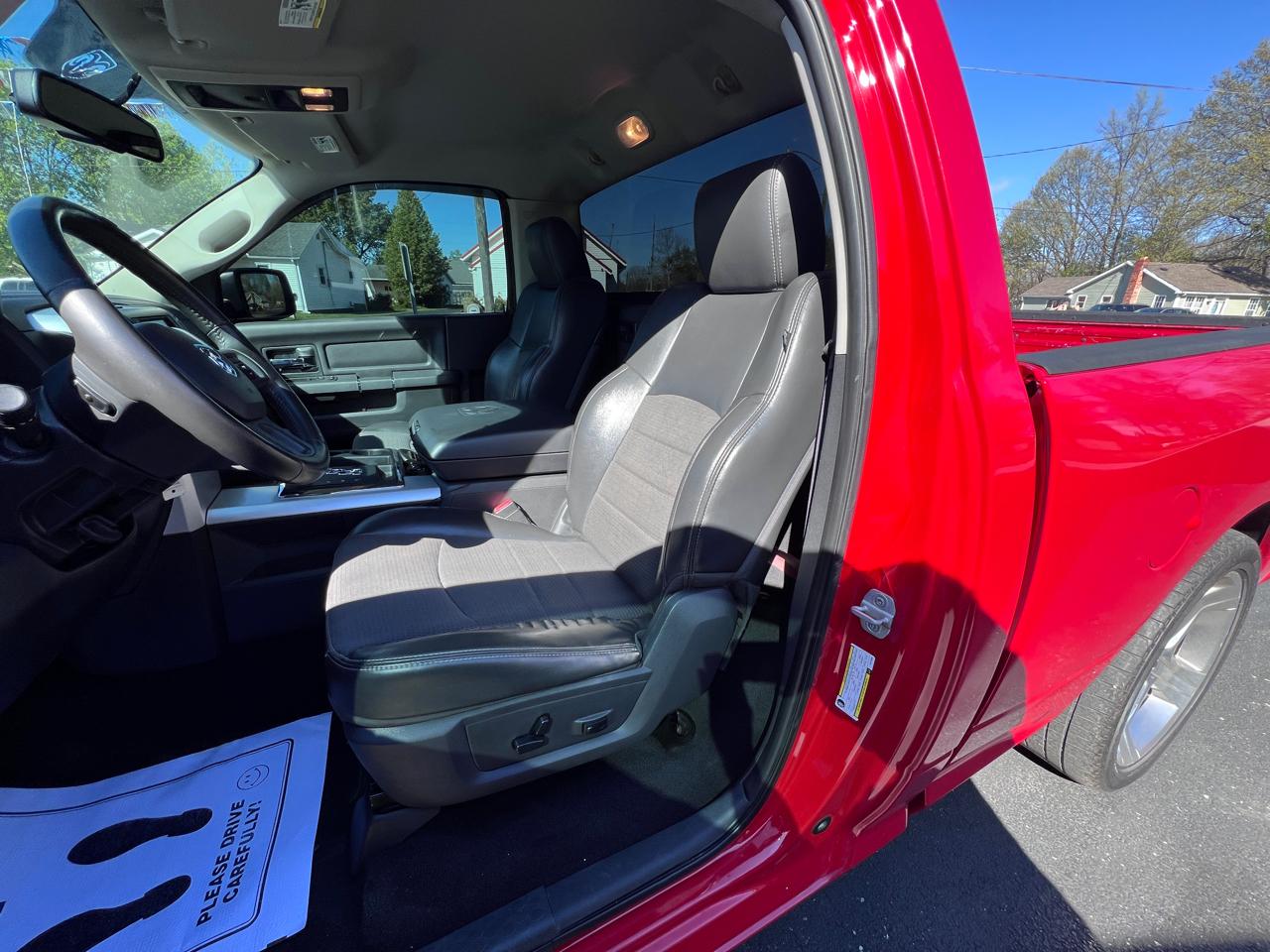 RAM 1500 2WD Reg Cab 120.5" Sport/R/T 2012