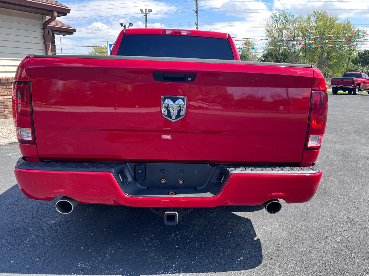 RAM 1500 2WD Reg Cab 120.5" Sport/R/T 2012