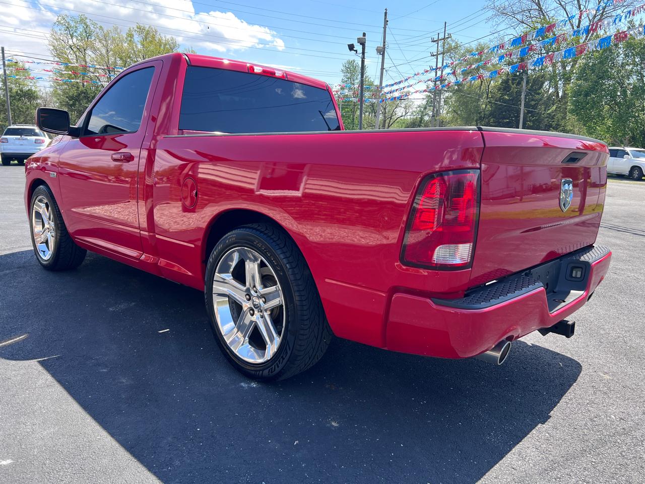 RAM 1500 2WD Reg Cab 120.5" Sport/R/T 2012