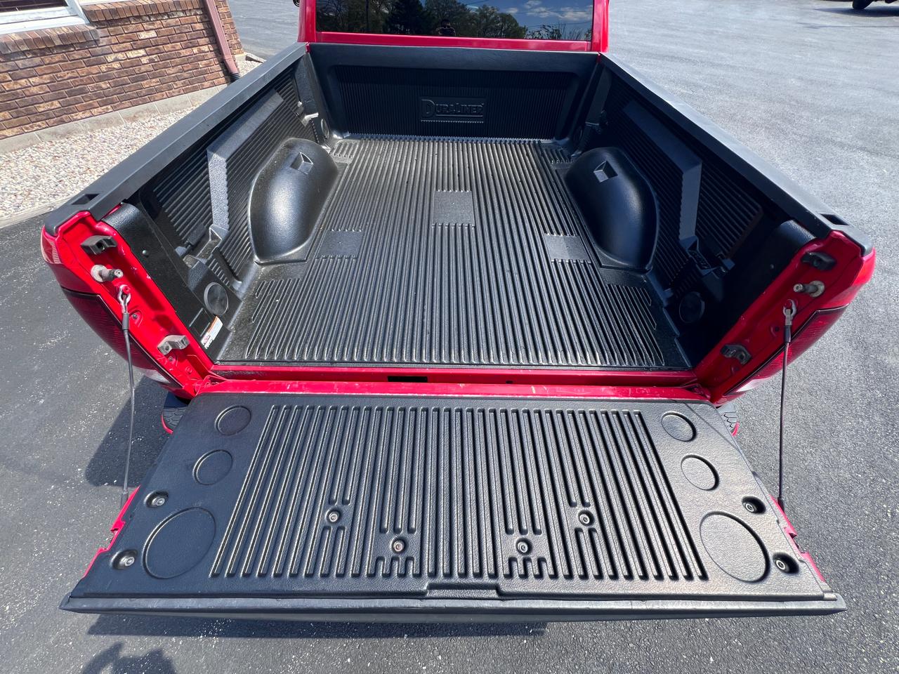 RAM 1500 2WD Reg Cab 120.5" Sport/R/T 2012