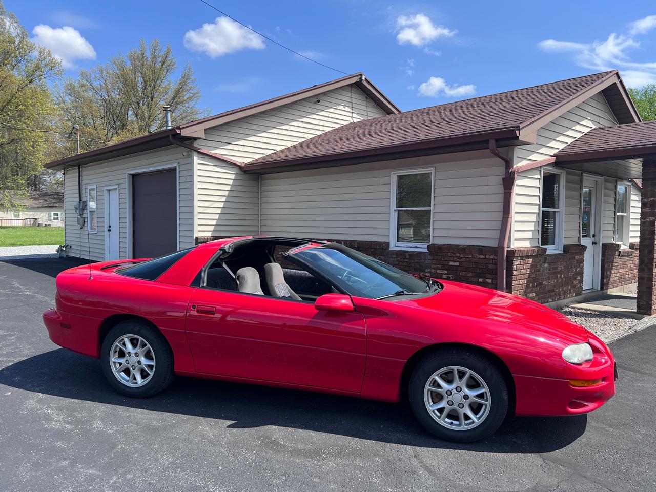 Chevrolet Camaro 2dr Cpe 2001