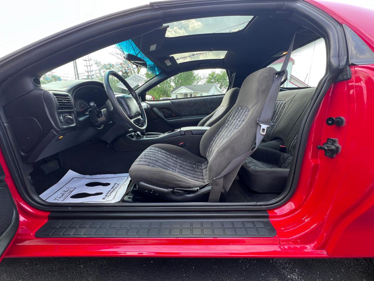 Chevrolet Camaro 2dr Cpe 2001