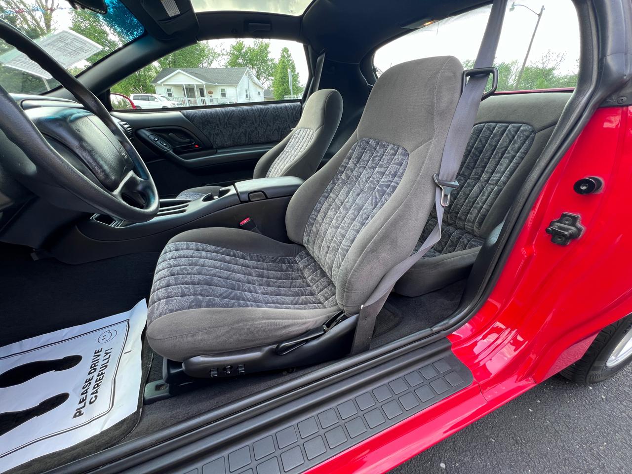 Chevrolet Camaro 2dr Cpe 2001