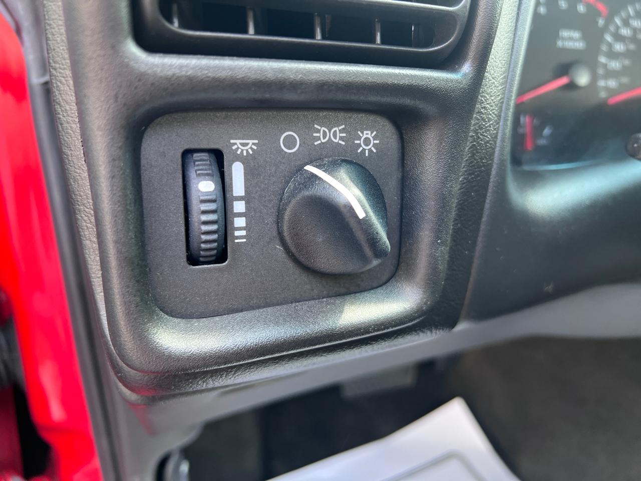 Chevrolet Camaro 2dr Cpe 2001
