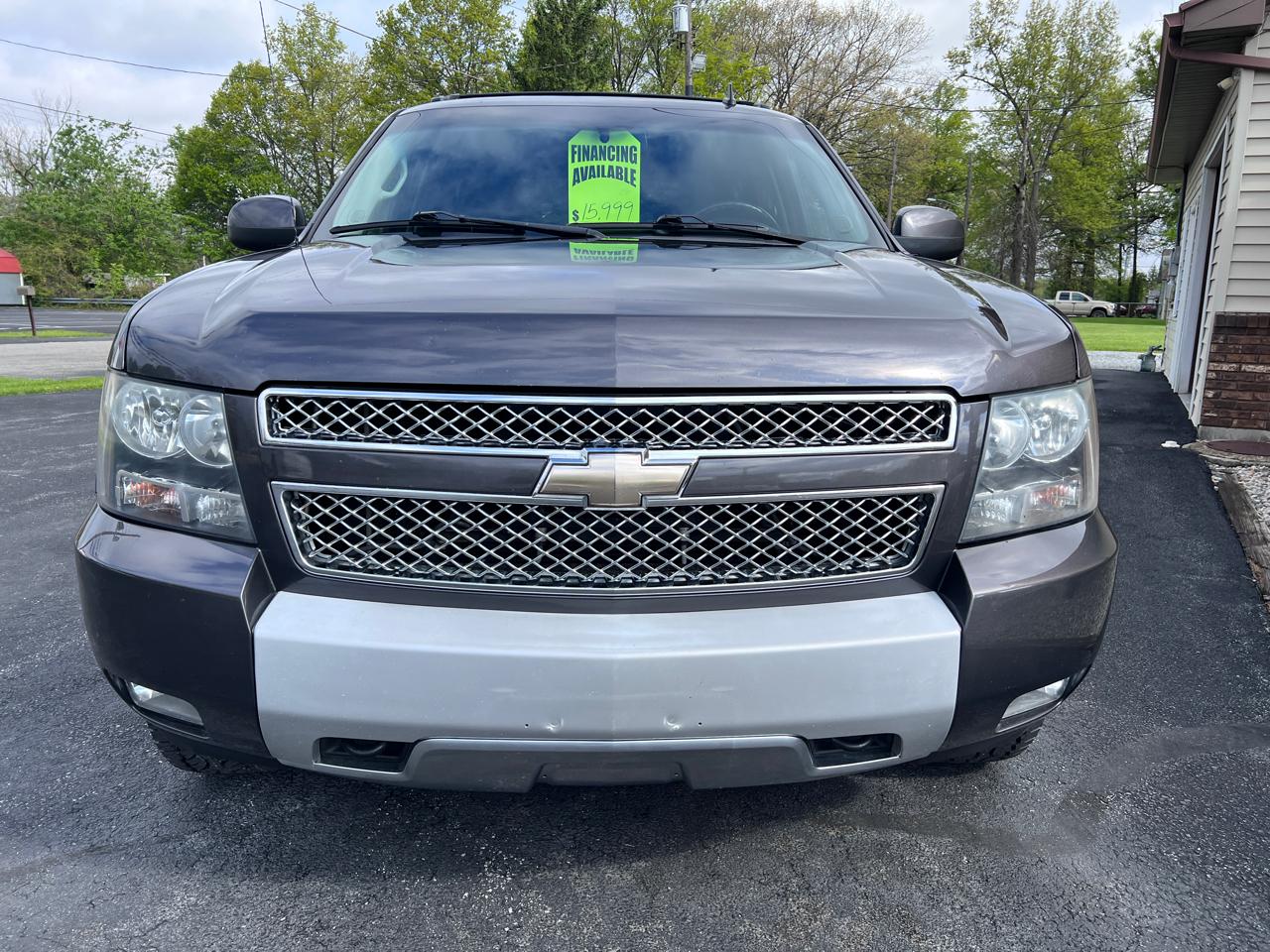 Chevrolet Avalanche 4WD Crew Cab LT 2010