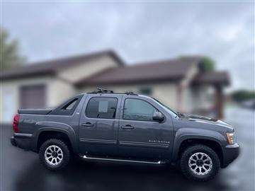 2010 Chevrolet Avalanche 4WD Crew Cab LT