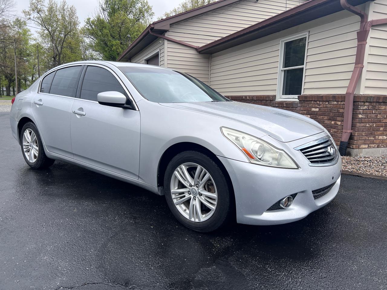 Infiniti G37 Sedan 4dr x AWD 2012