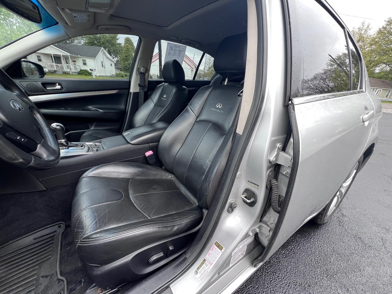 Infiniti G37 Sedan 4dr x AWD 2012