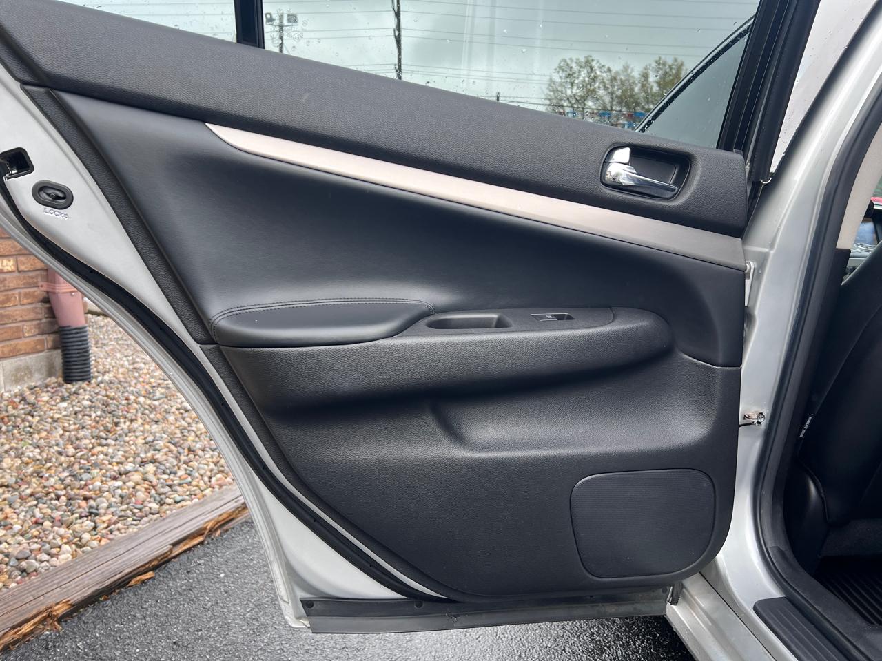 Infiniti G37 Sedan 4dr x AWD 2012
