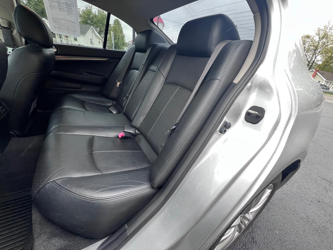 Infiniti G37 Sedan 4dr x AWD 2012