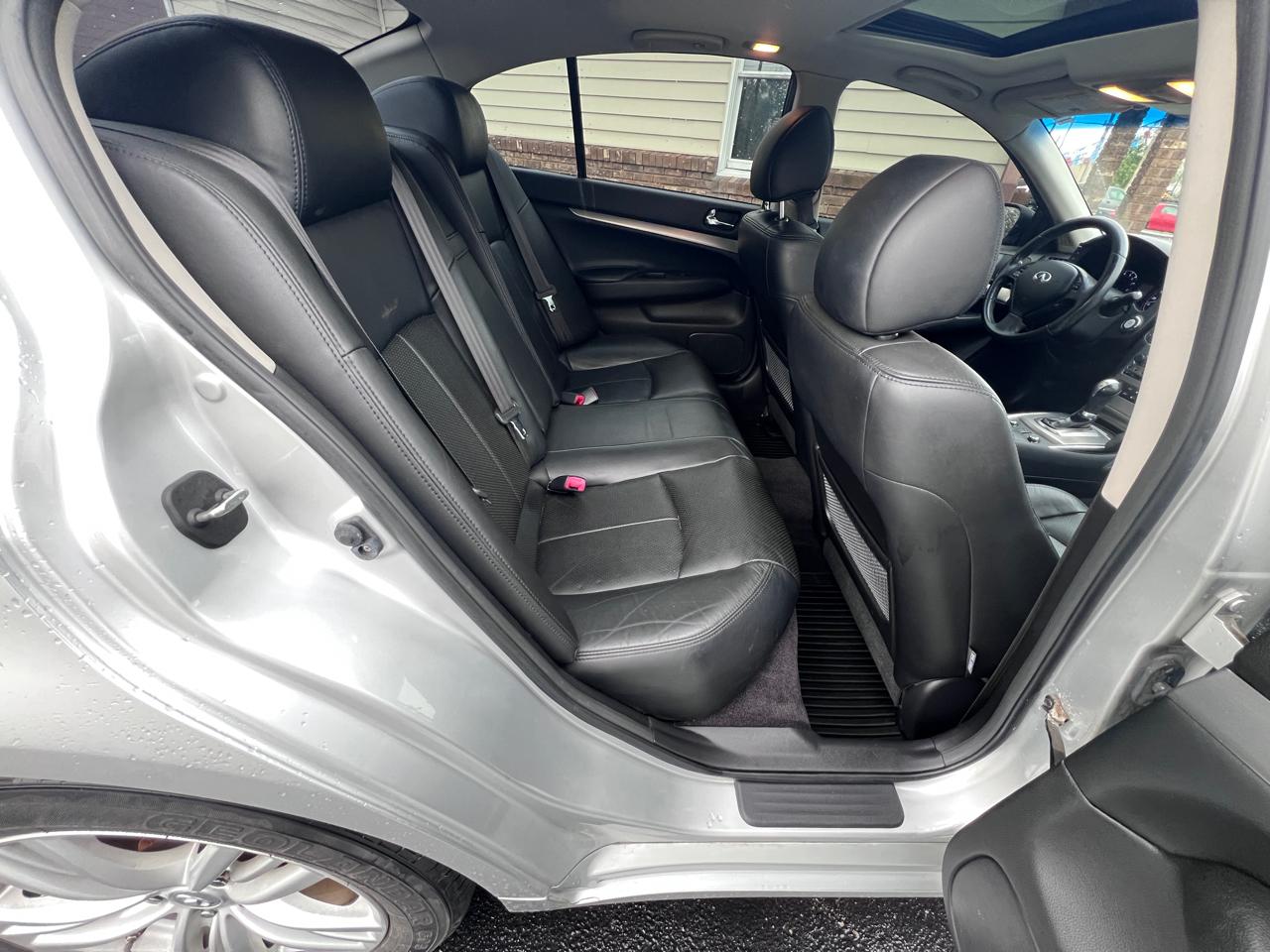 Infiniti G37 Sedan 4dr x AWD 2012