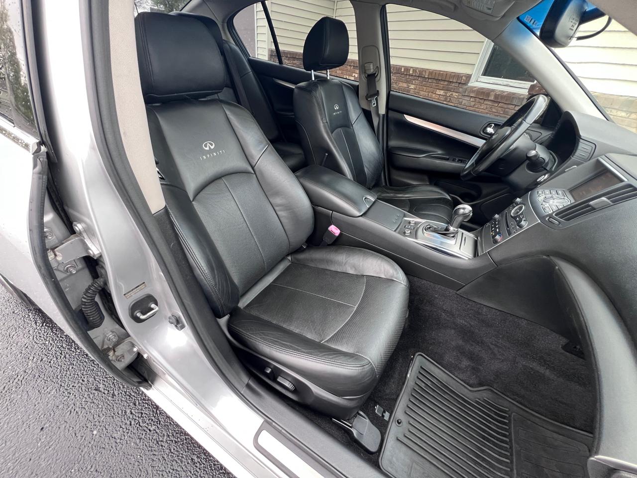 Infiniti G37 Sedan 4dr x AWD 2012