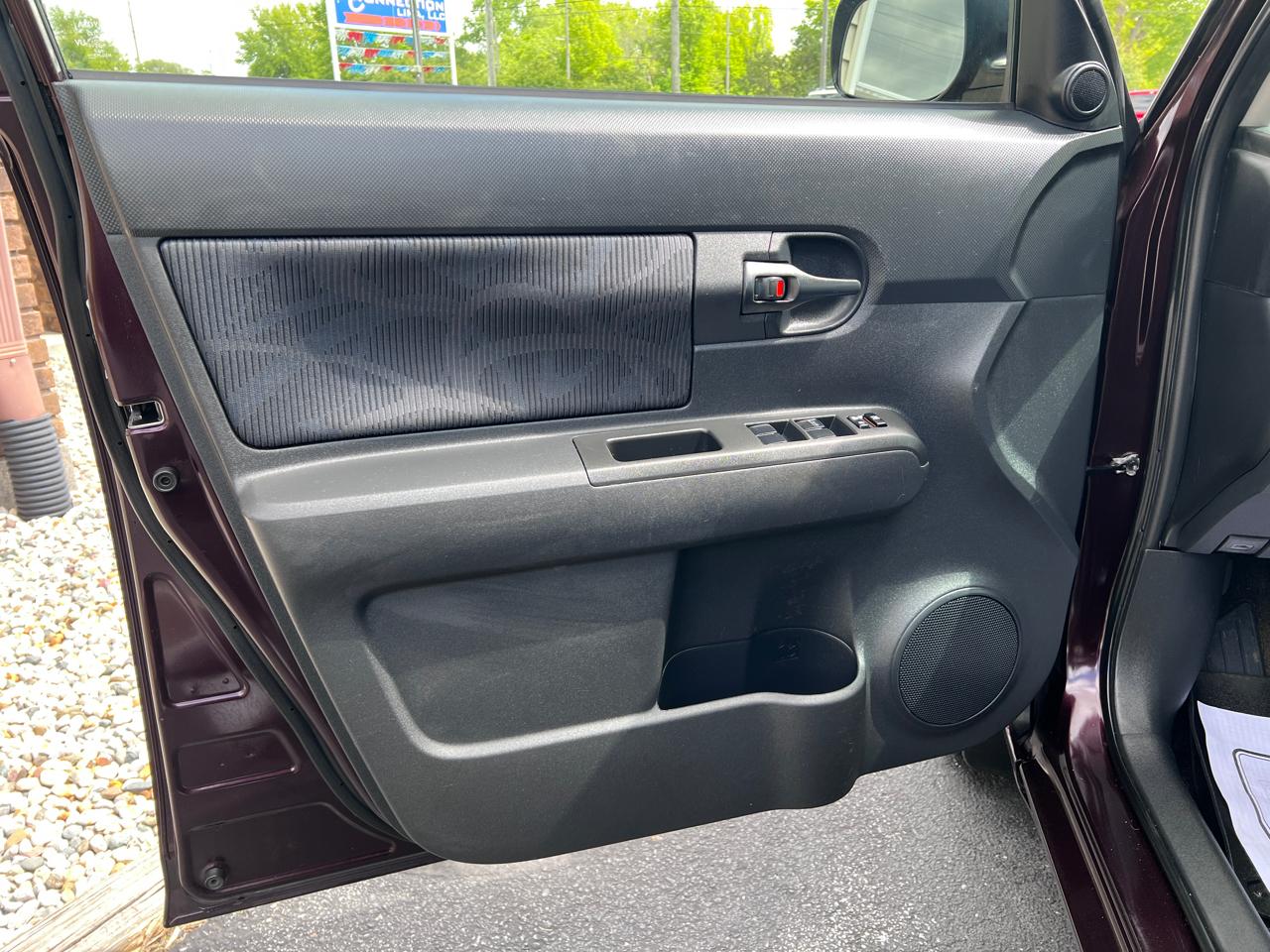 Scion xB 5dr Wgn Auto (Natl) 2012