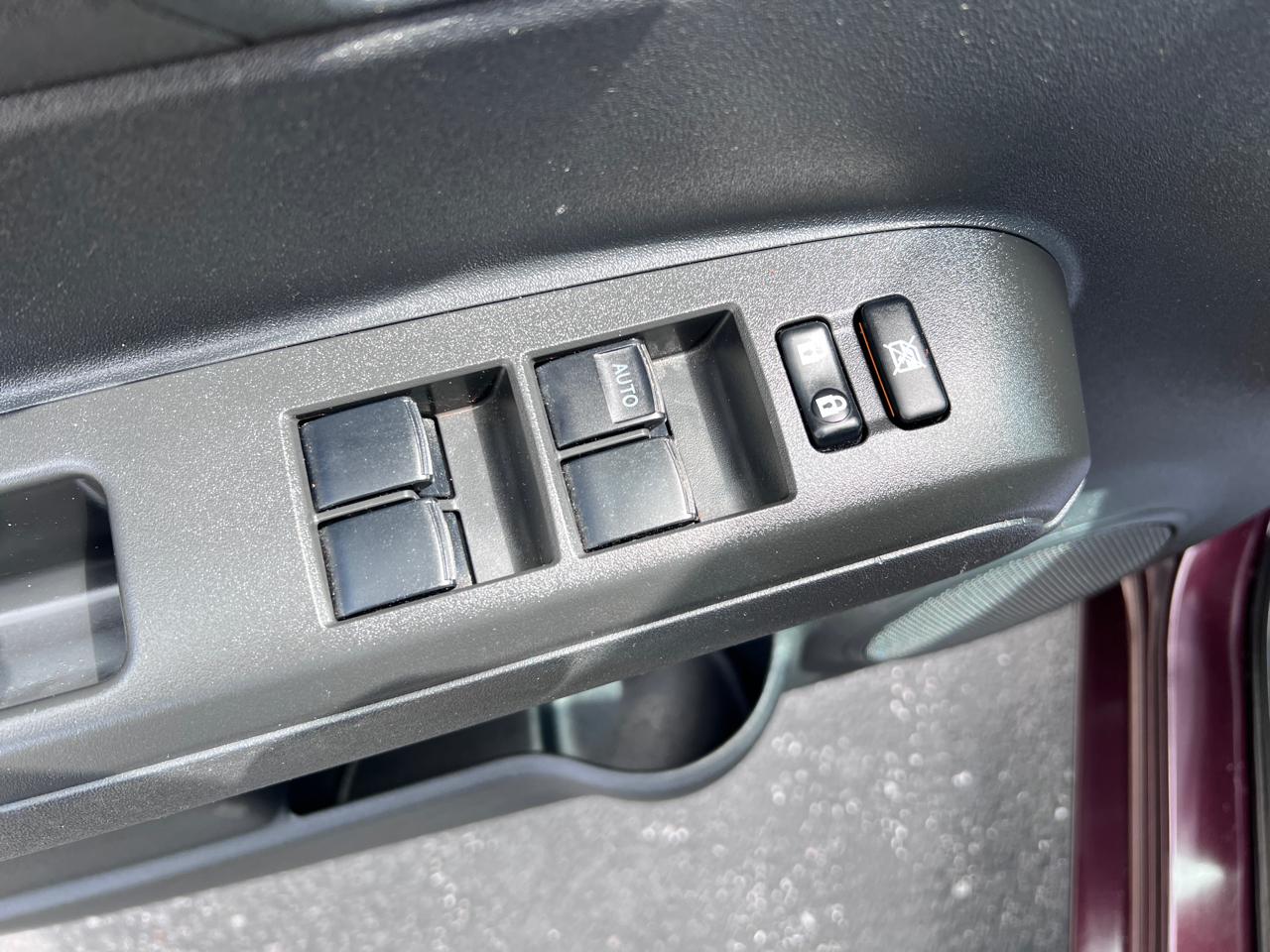 Scion xB 5dr Wgn Auto (Natl) 2012