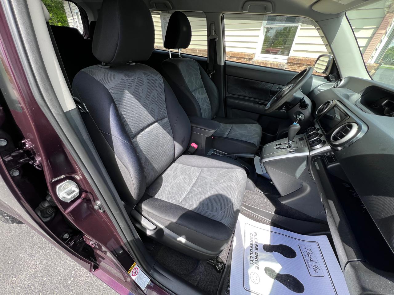 Scion xB 5dr Wgn Auto (Natl) 2012