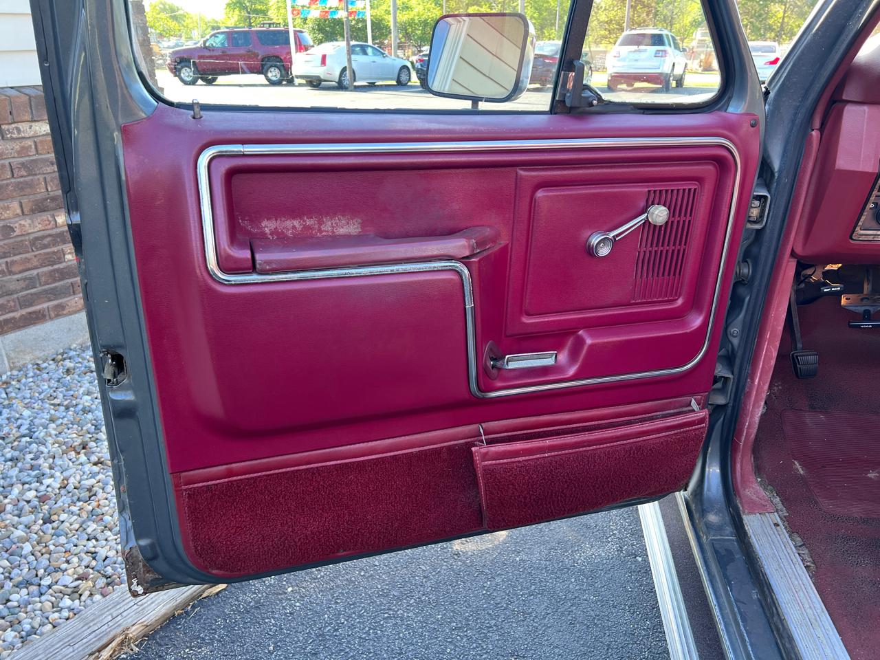 Ford F-Series Pickup F-150 Flareside 117.5" WB 1986