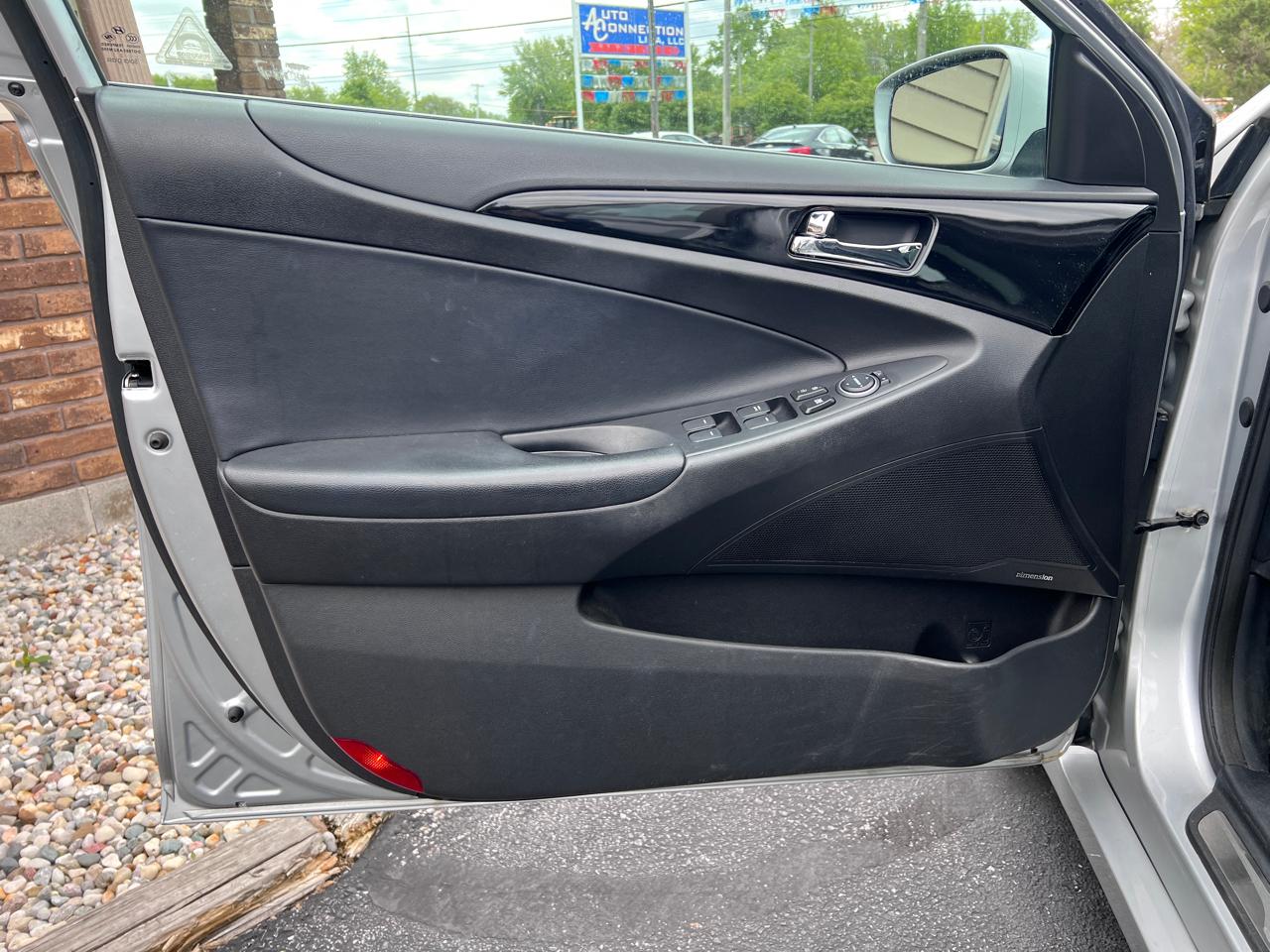 Hyundai Sonata 4dr Sdn 2.0T Auto Limited 2012