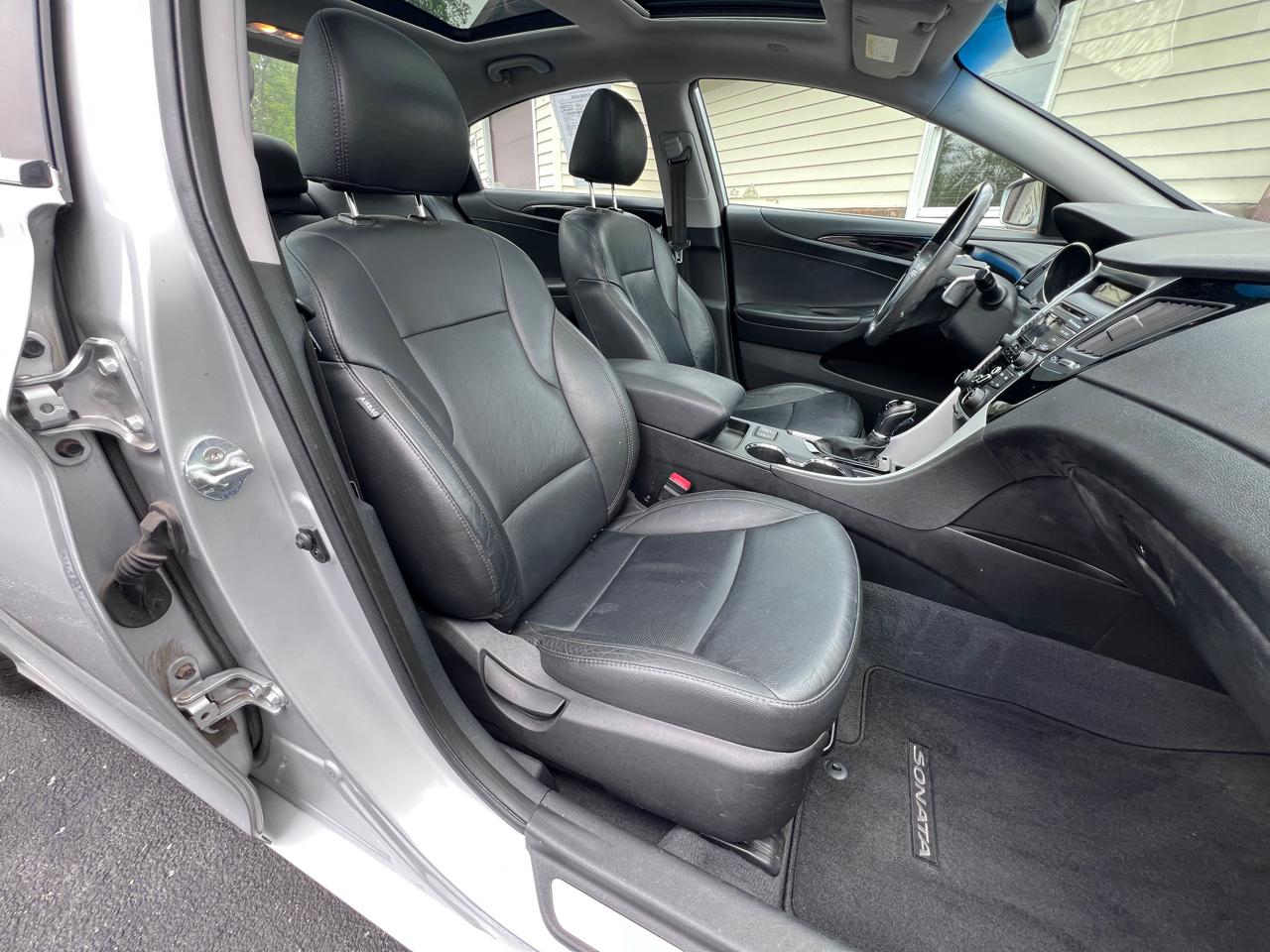 Hyundai Sonata 4dr Sdn 2.0T Auto Limited 2012
